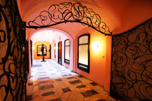 puredistance-entrance-perfume-lounge-vienna-ti00-300x200