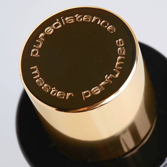 puredistance-engraved-gold-cap-perfume-flacon-ti00