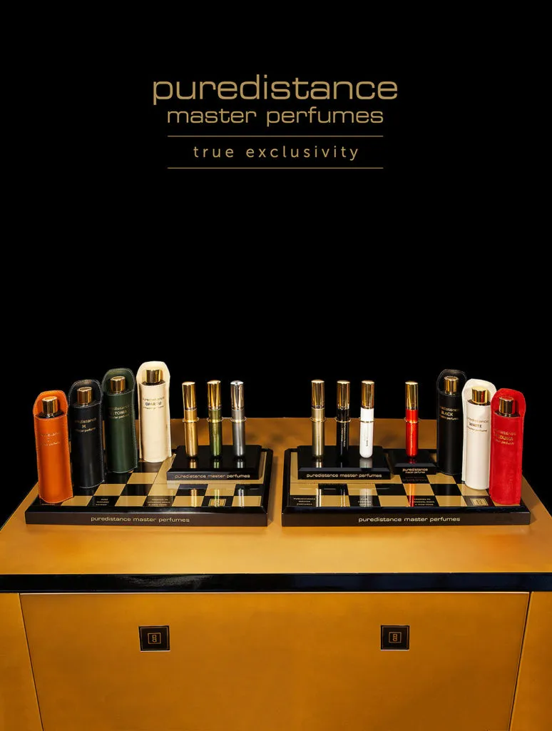 The Puredistance Showdesk